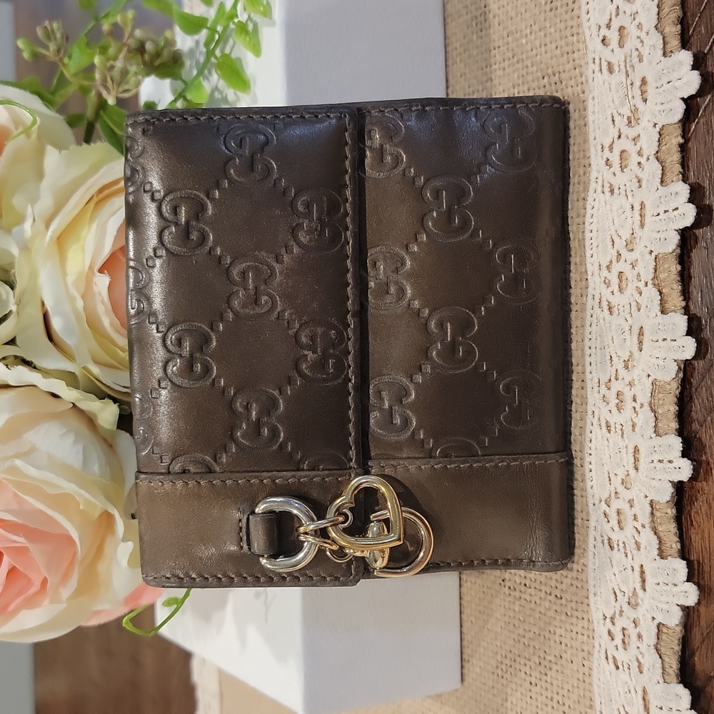 Authentic Gucci short Guccisima wallet